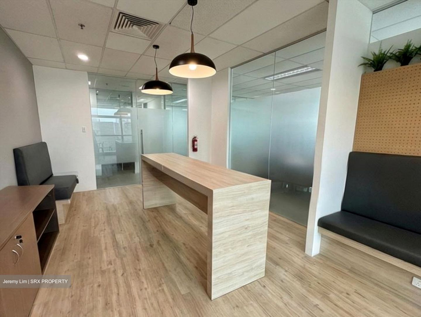 Samsung Hub (D1), Office #521727531